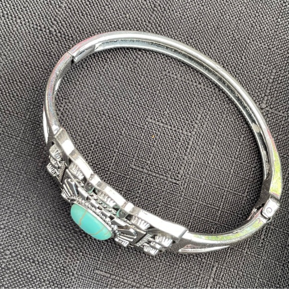Turquoise Stone Bracelet - Picture 2 of 5